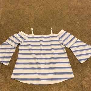 🔴 Calvin Klein Off the shoulder blouse *5 for $25